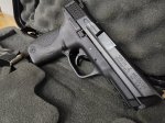 Used S&amp;W M&amp;P40 40 S&amp;W 4.25&#039;&#039; 15-Rd Semi-Auto Pistol